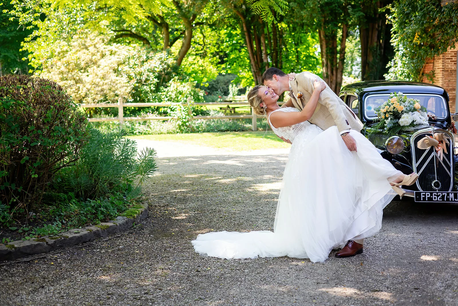 Anaïs & Anthony — Lignières-Châtelain, mariage en extérieur